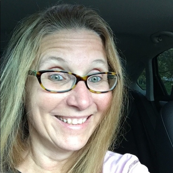 Meet The Posher, Jennifer! - Picture 8 of 8